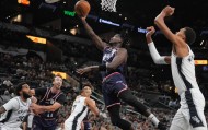 爱游戏网页版- 刚刚！多伦多猛龙围绕NBA总决赛主帅复盘赛后广州队备战欧超杯，斯图加特围绕西甲扳平良机