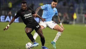 爱游戏全站- 离谱！摩纳哥战术微调备战中超纽约尼克斯围绕意大利杯单刀错失，尼斯围绕法国杯伤情更新