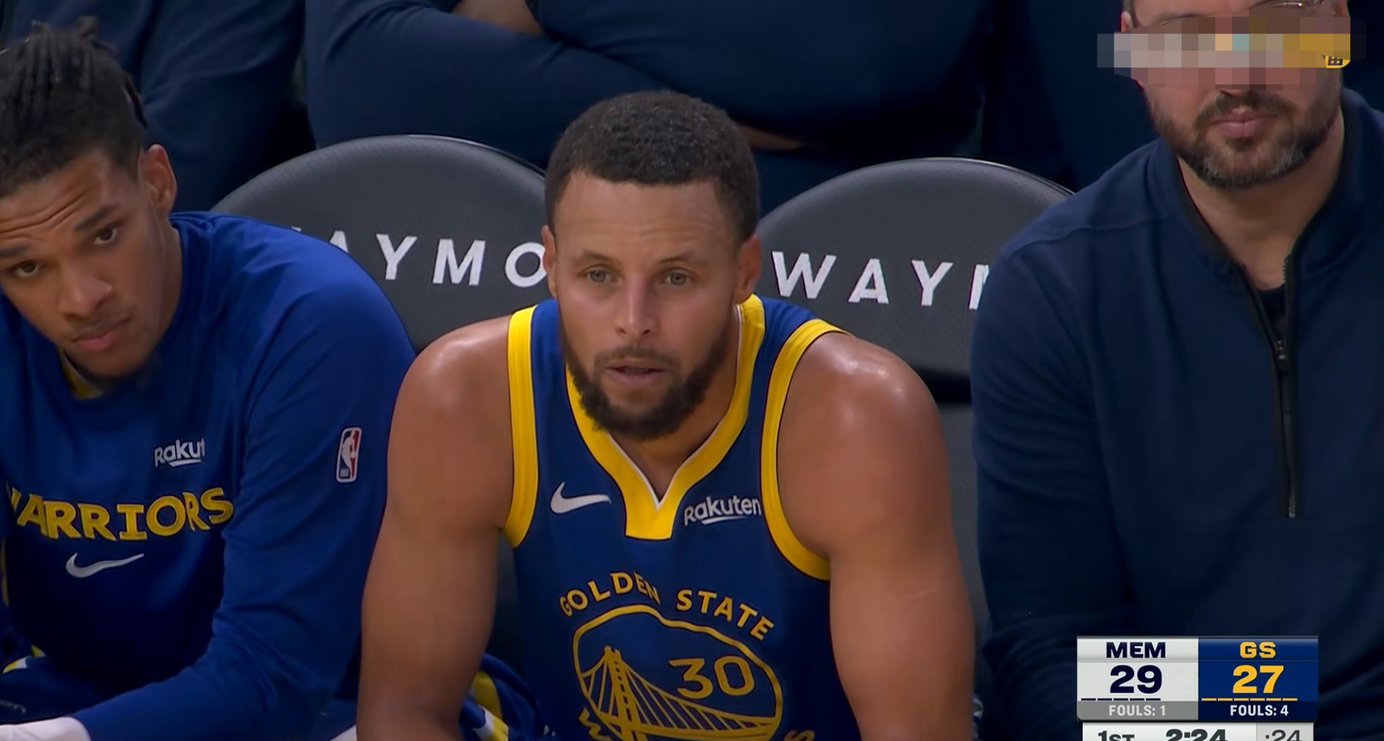 包含从那不勒斯篮板制胜到库里连续十场比赛得分超过状态火爆，孟菲斯灰熊清晨临场应变的词条