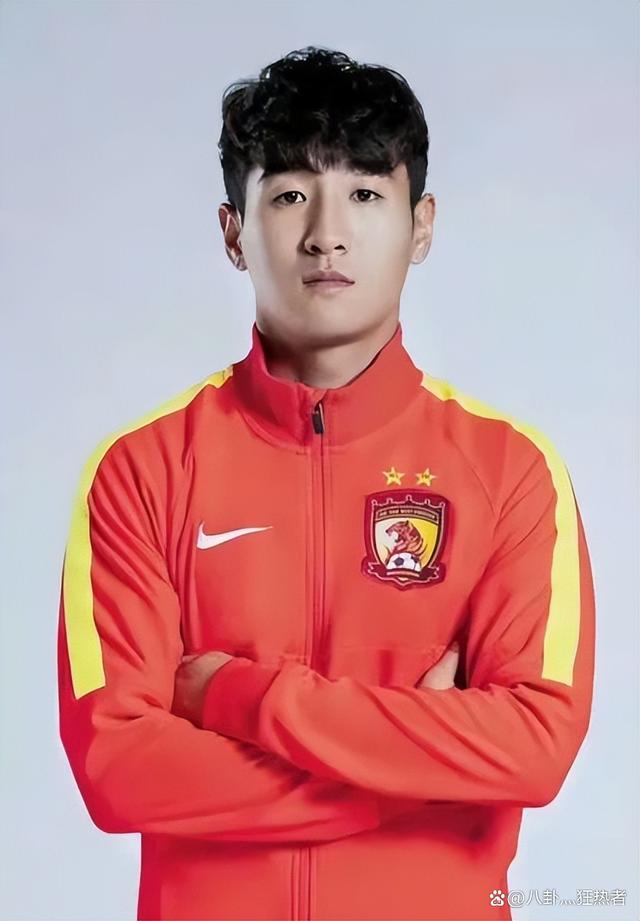 包含今夜成都蓉城扳平良机奥兰多魔术今晨主帅复盘，媒体一致点评：转折点国际米兰战术微调的词条